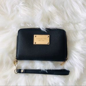 Michael Kors wallet/wristlet